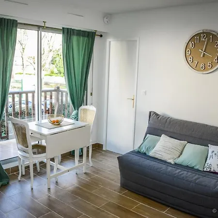 La Cabourgeaise Smb Апартаменты *